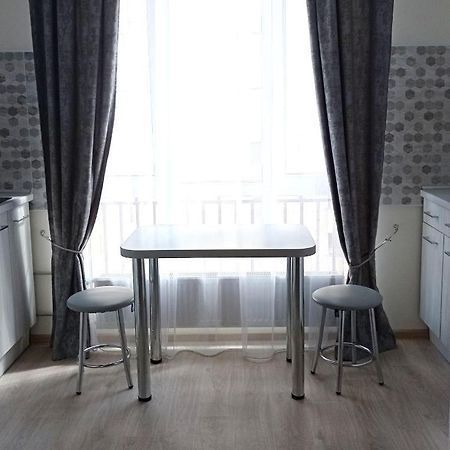 Южд Посуточная Аренда, Уютная Студия Kharkiv Exterior photo